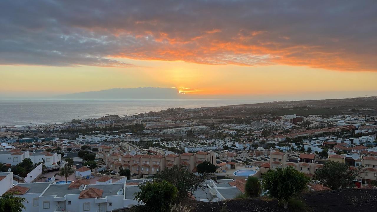 אדחה 2 Bedroom Apartment With Breathtaking View Of The Sea - Sunset מראה חיצוני תמונה